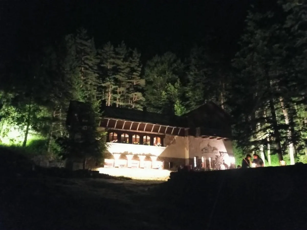 Кемпинг хижа Септември
